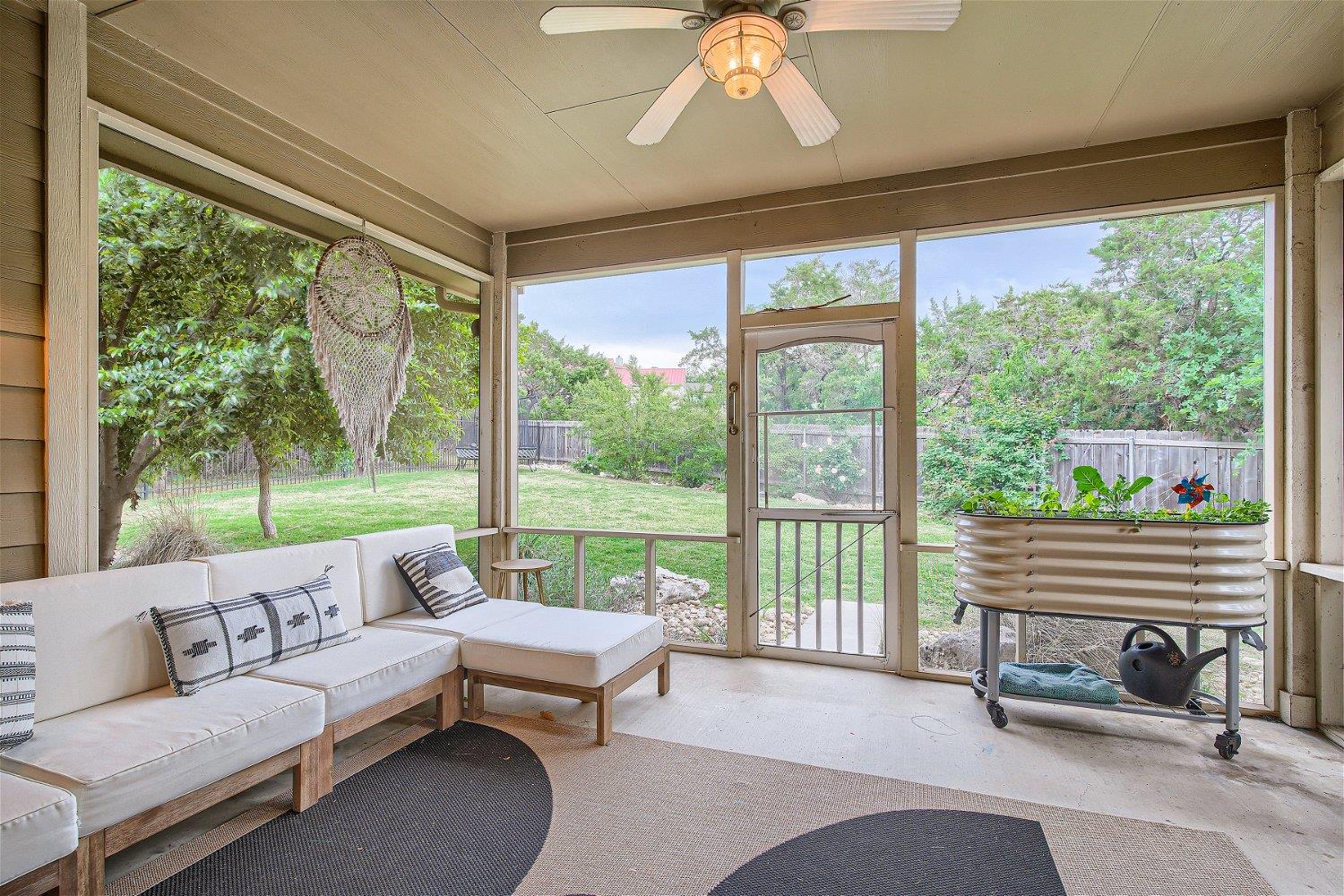 21825 Briarcliff Drive Spicewood TX 78669