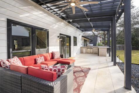 2001 Wychwood Drive Austin TX 78746