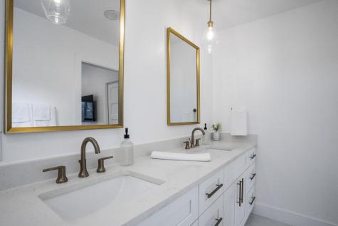 2001 Wychwood Drive Austin TX 78746