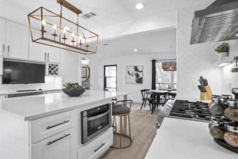 2001 Wychwood Drive Austin TX 78746