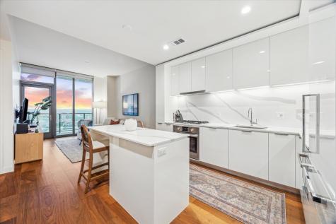 44 East Avenue Austin TX 78701