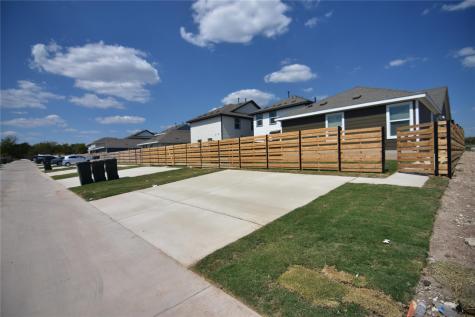 275 Bugbee Kyle TX 78640