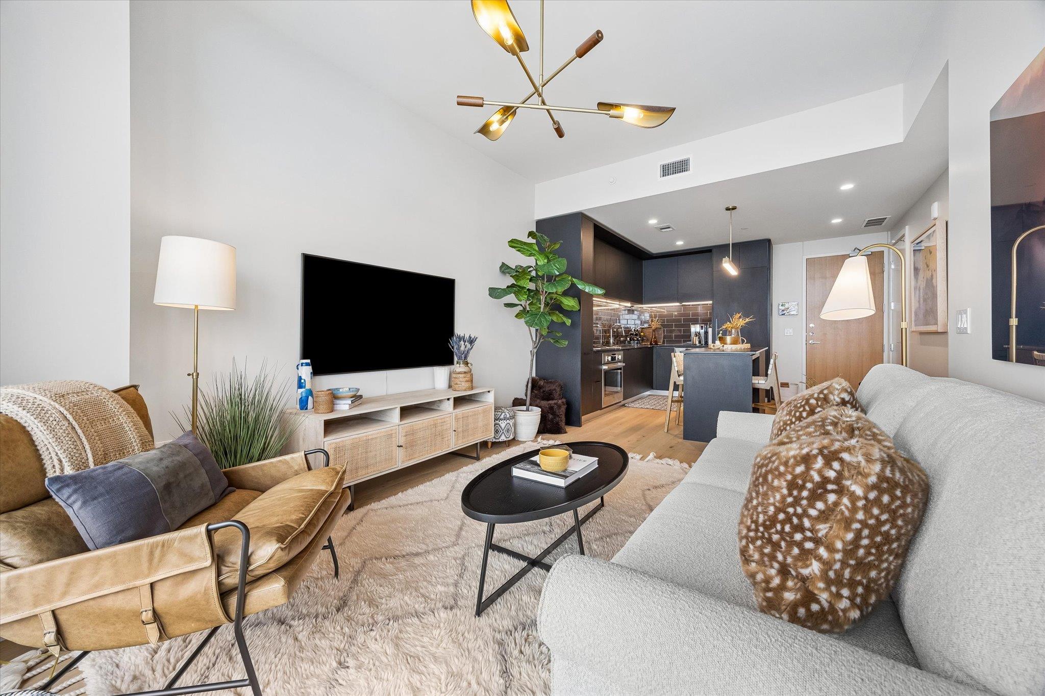 44 East Avenue Austin TX 78701