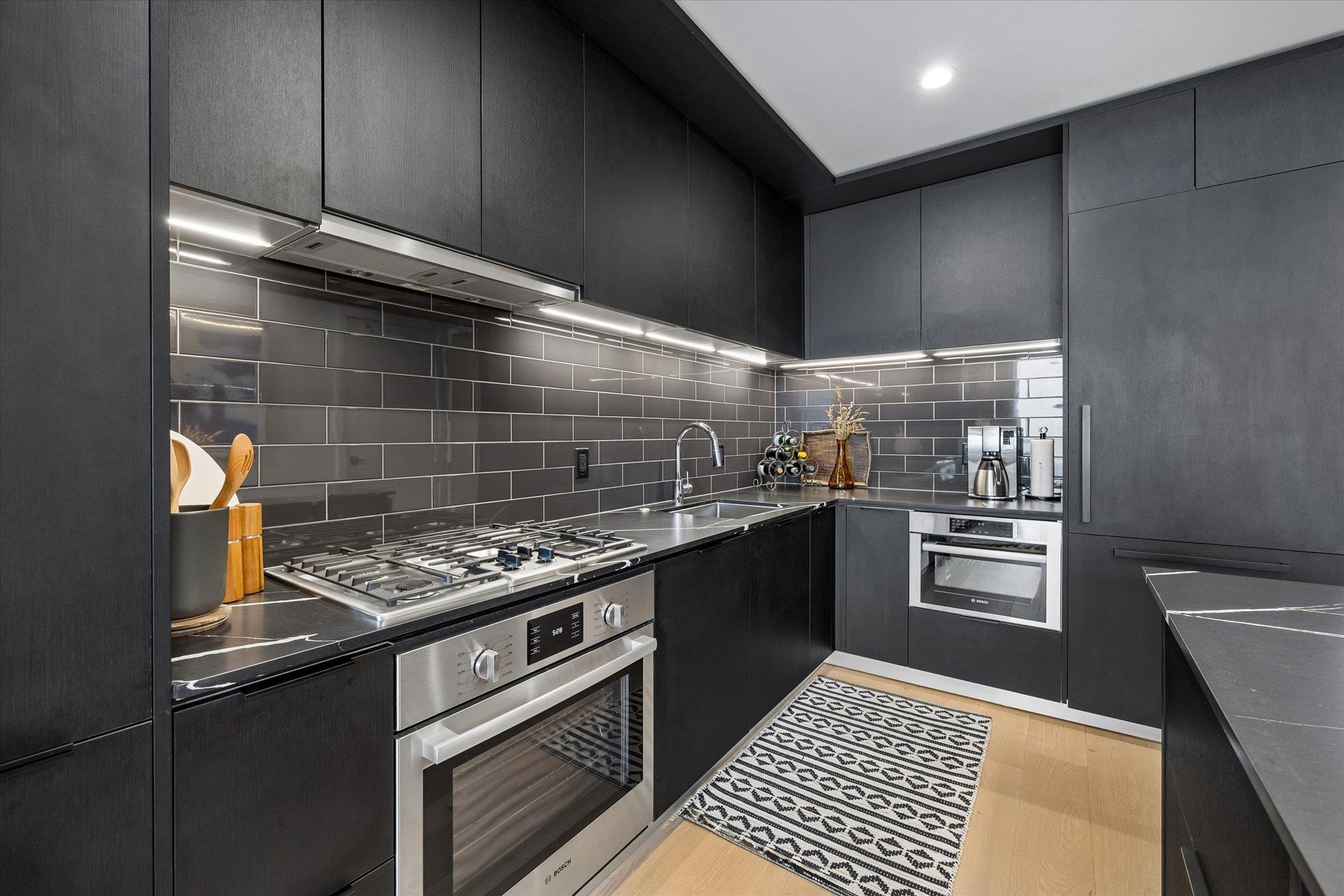 44 East Avenue Austin TX 78701