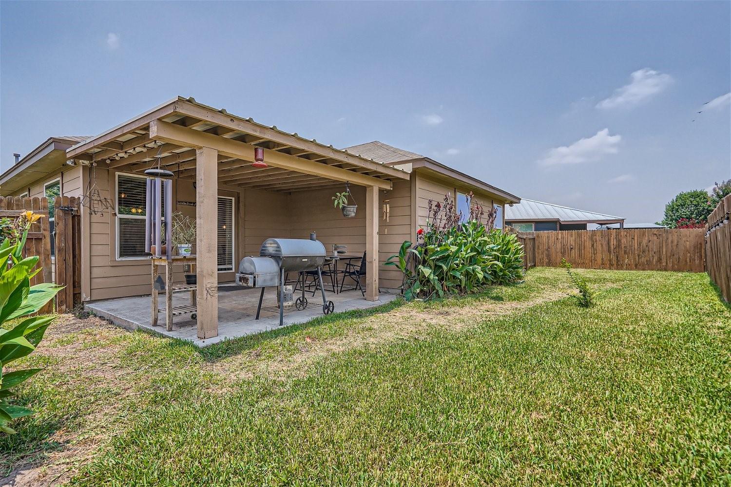 2404 Night Sky Cove Lockhart TX 78644