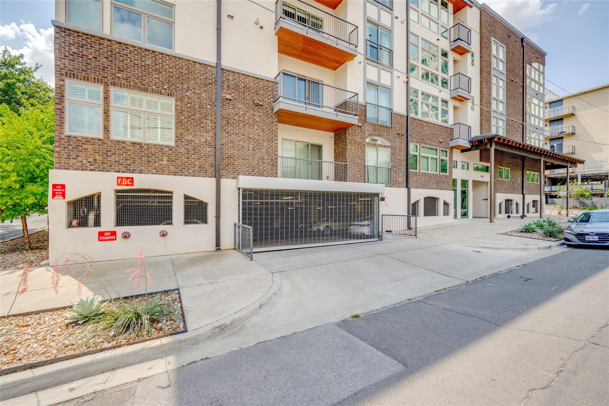 908 Nueces Street Austin TX 78701
