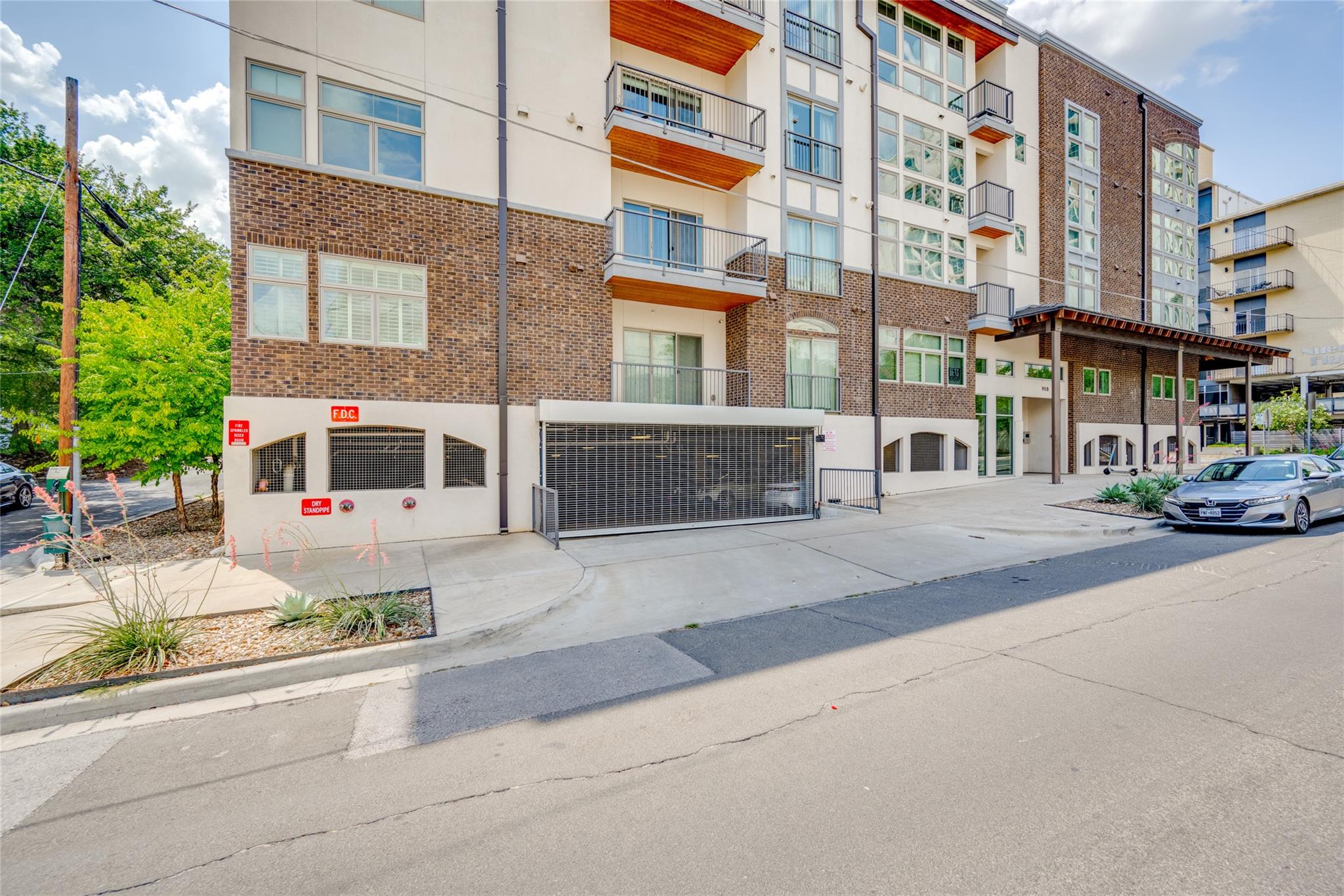 908 Nueces Street Austin TX 78701