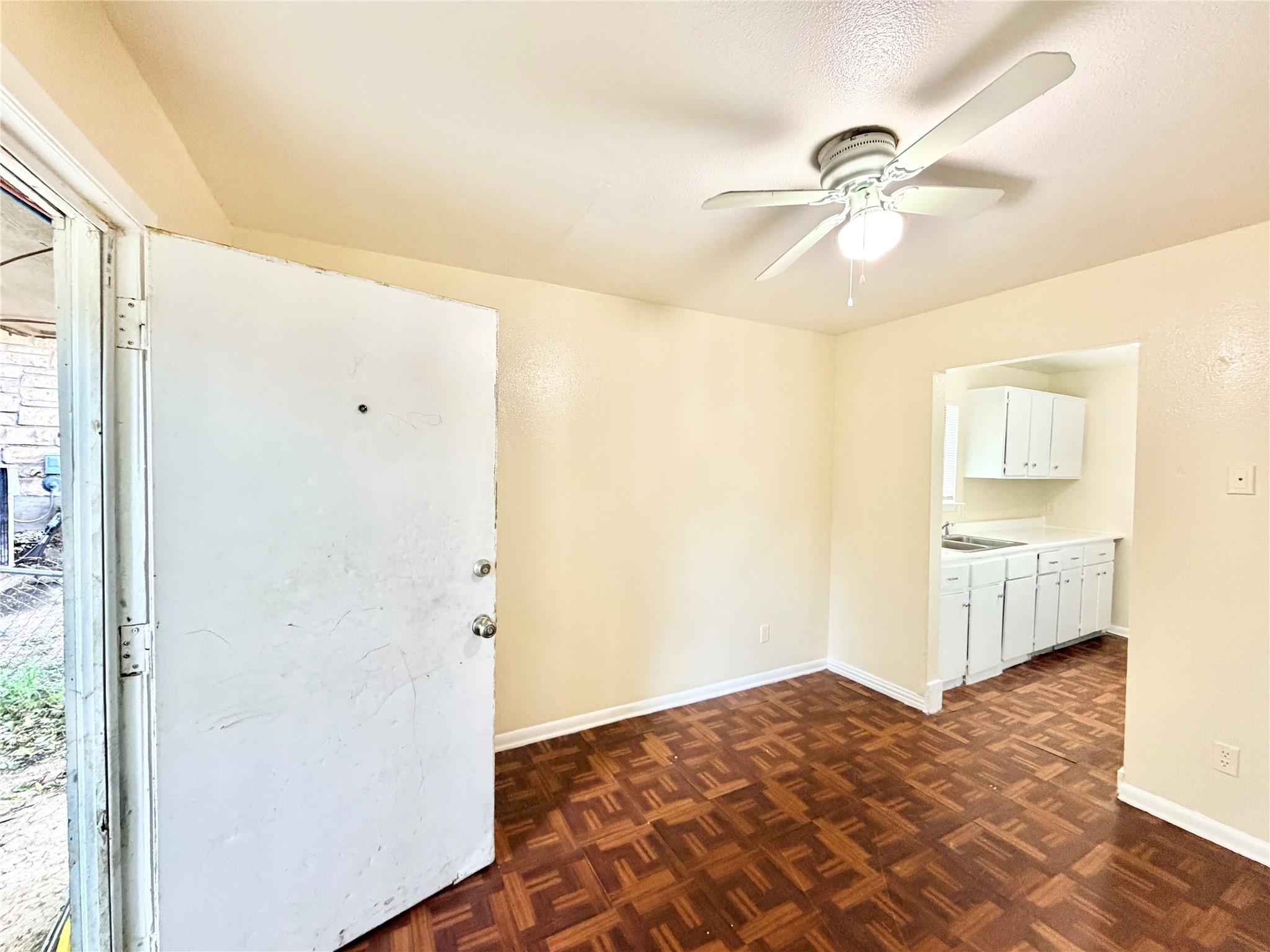 6257 Manor Road Austin TX 78723