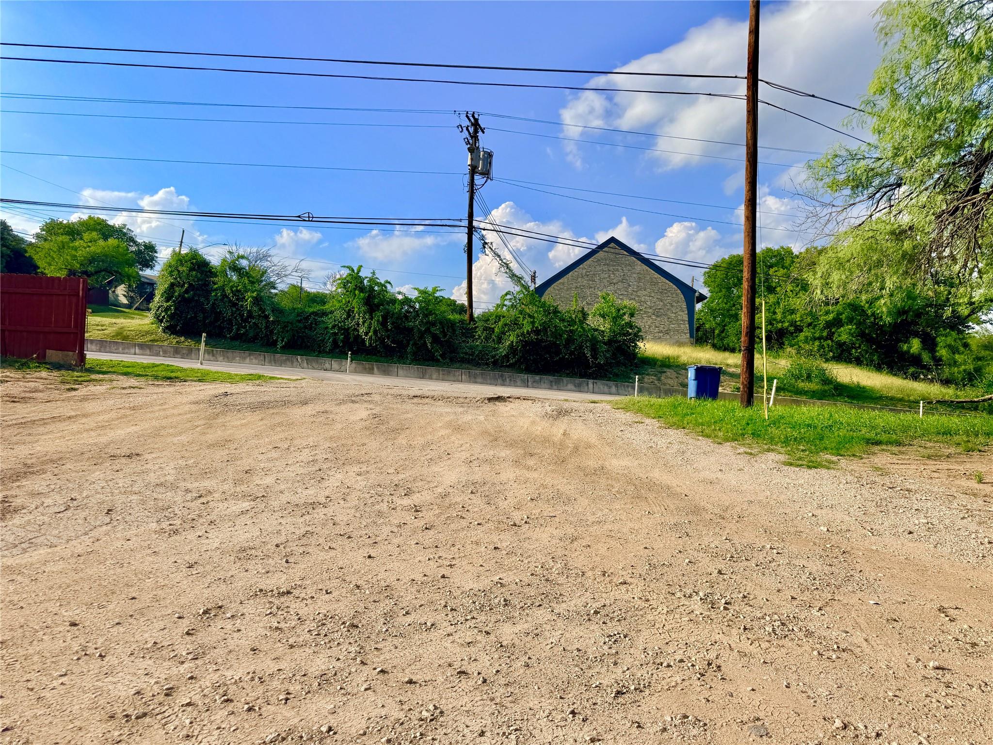 6257 Manor Road Austin TX 78723