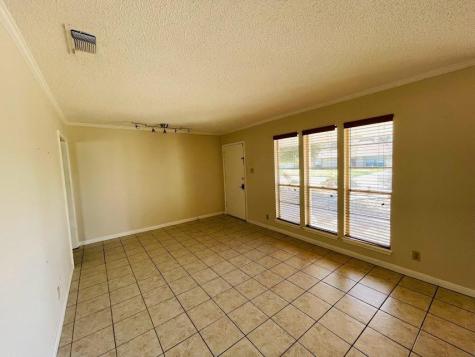 2206 Kenbridge Drive Austin TX 78757