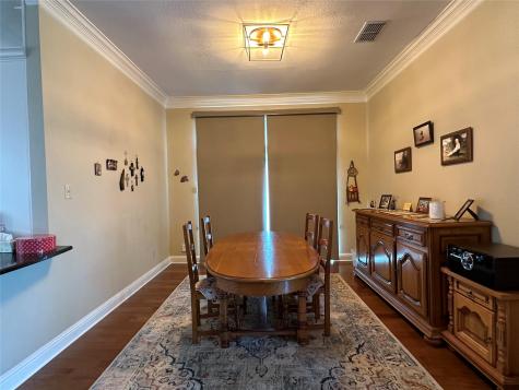 7406 Curly Leaf Cove Austin TX 78750