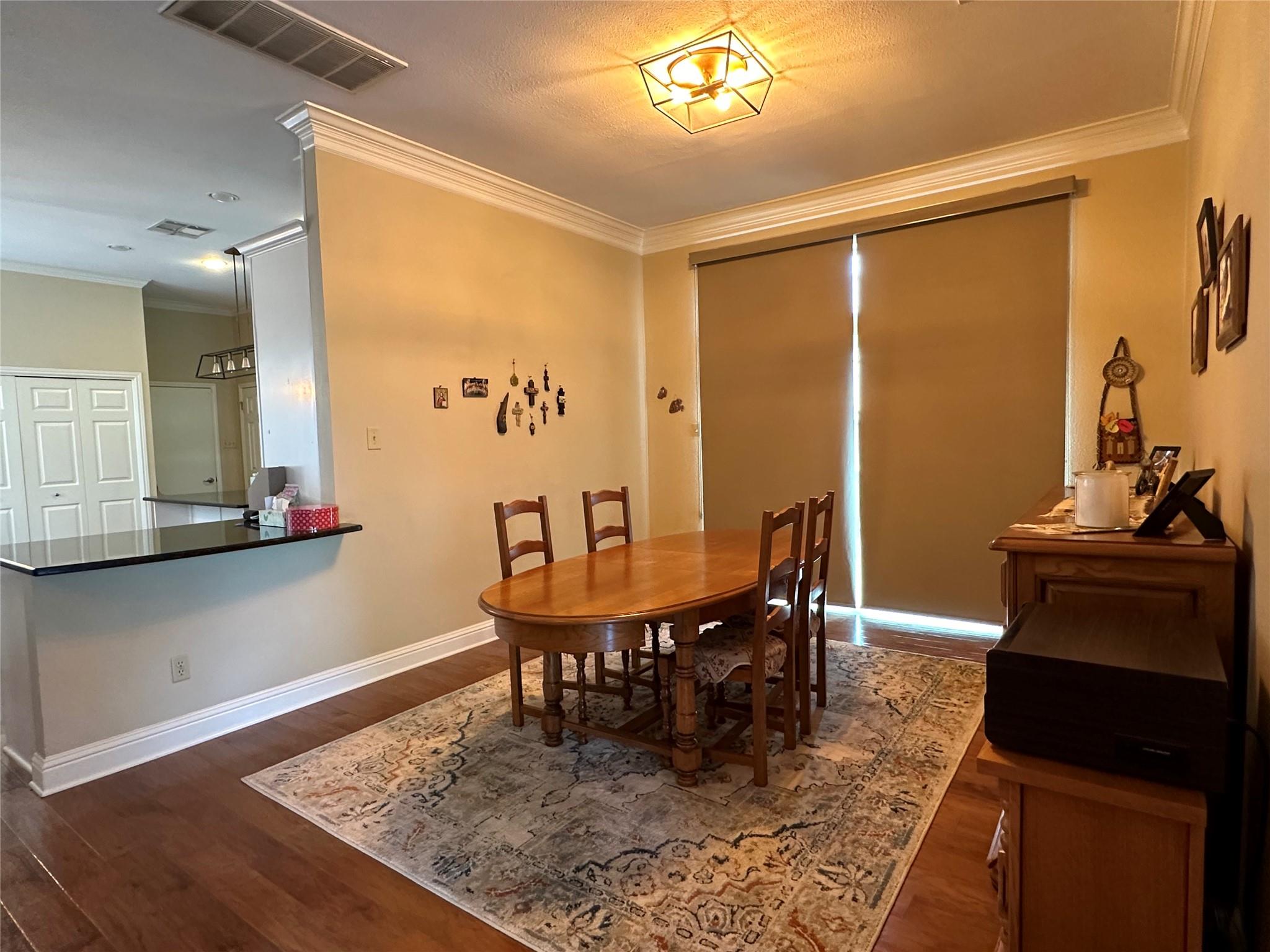 7406 Curly Leaf Cove Austin TX 78750