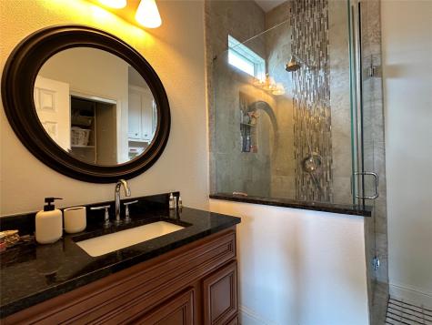 7406 Curly Leaf Cove Austin TX 78750
