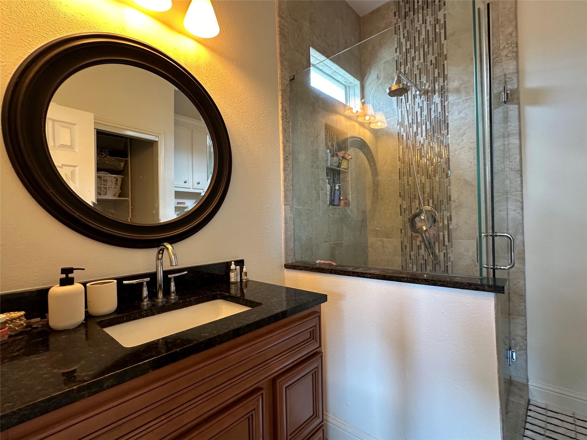 7406 Curly Leaf Cove Austin TX 78750