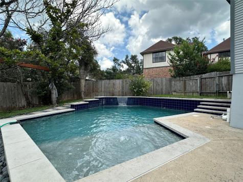 7406 Curly Leaf Cove Austin TX 78750