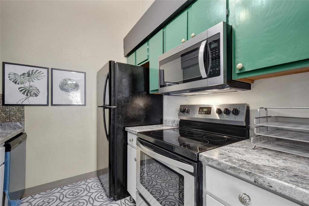 1705 Crossing Place Austin TX 78741