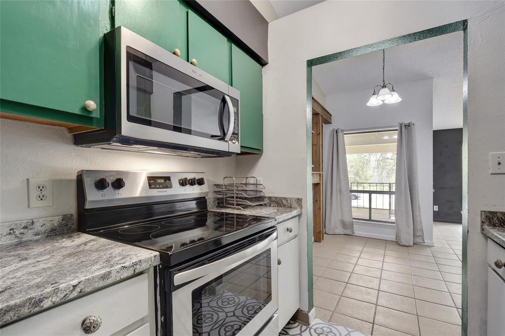 1705 Crossing Place Austin TX 78741