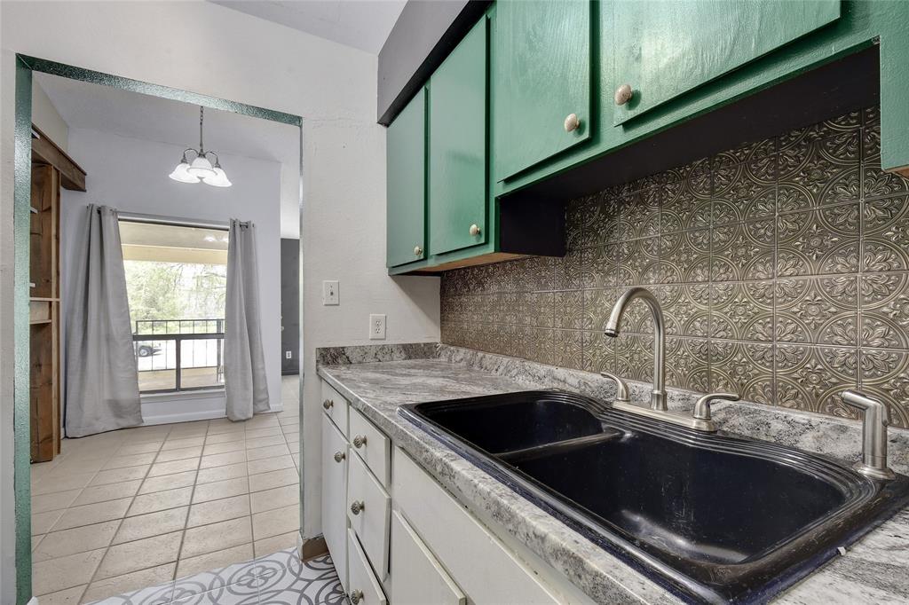 1705 Crossing Place Austin TX 78741