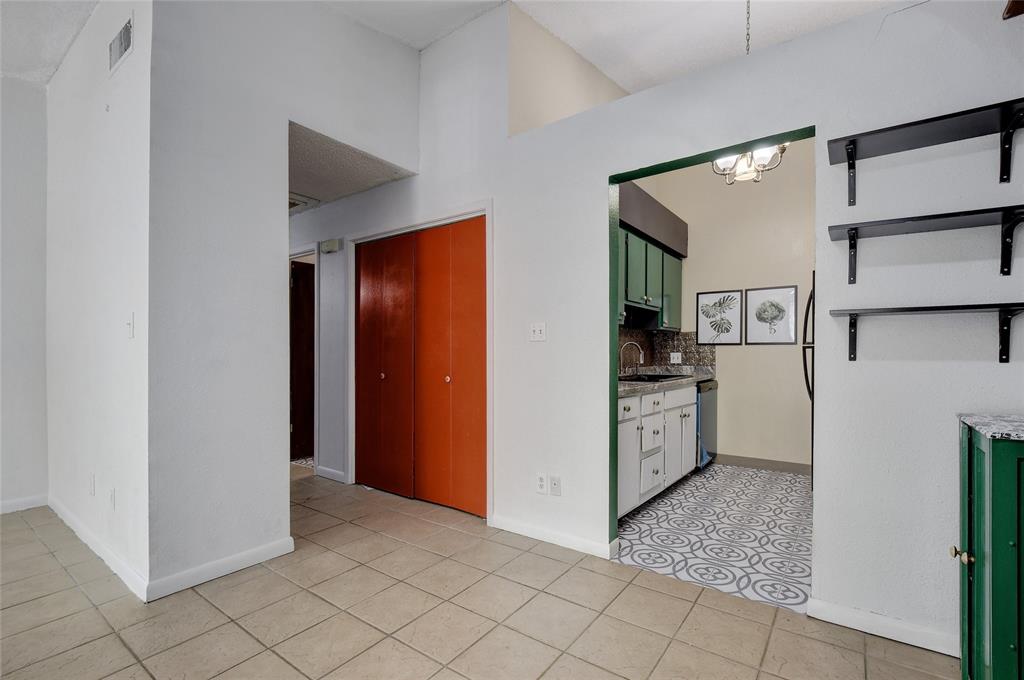 1705 Crossing Place Austin TX 78741