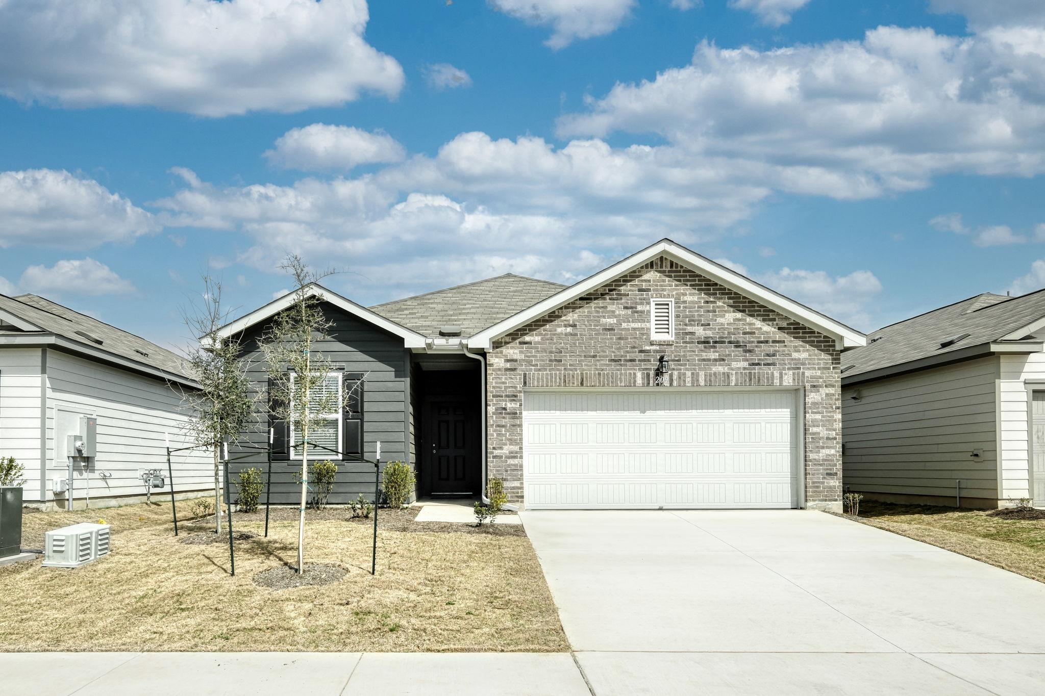 209 Stonebrook Drive Hutto TX 78634