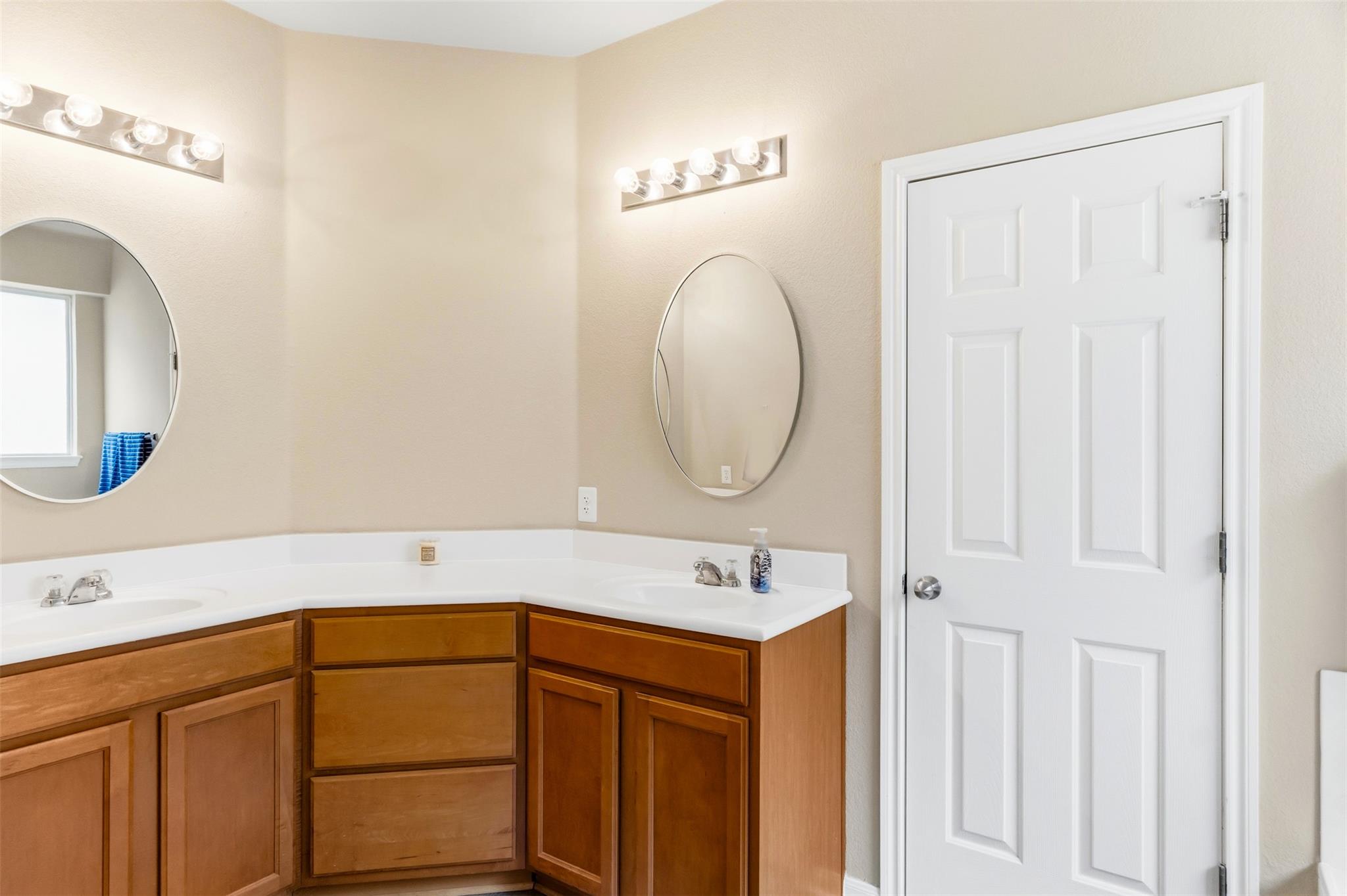 14504 Broadwinged Hawk Drive Austin TX 78738