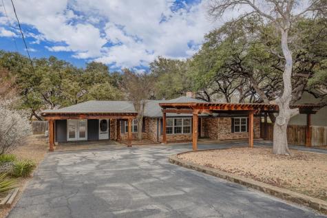 5303 Shady Oaks Circle Kingsland TX 78639