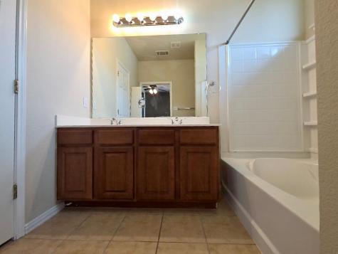 211 Almquist Street Hutto TX 78634