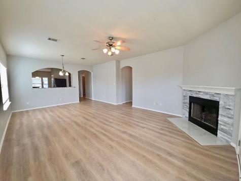 211 Almquist Street Hutto TX 78634