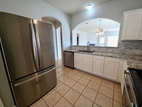 211 Almquist Street Hutto TX 78634