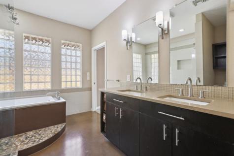 6904 Peppervine Cove Austin TX 78750