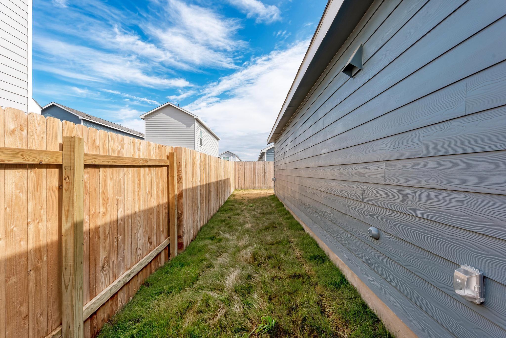 313 Marty Allen Loop Jarrell TX 76537