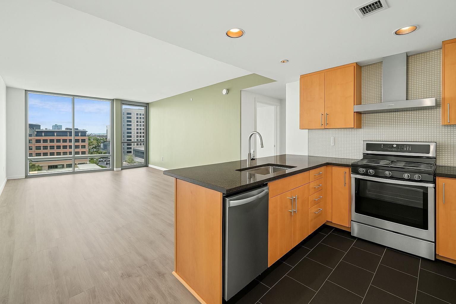 300 Bowie Street Austin TX 78703