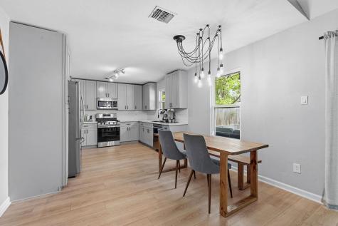 5804 Brook Valley Drive Austin TX 78724
