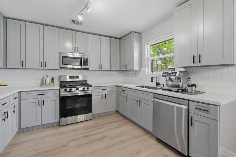 5804 Brook Valley Drive Austin TX 78724