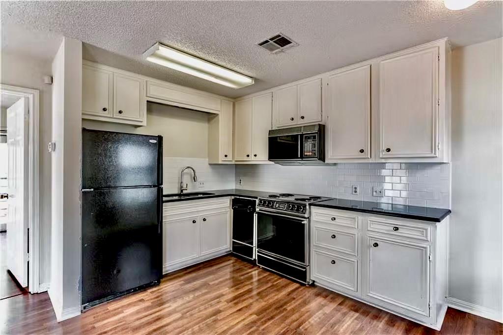 502 W 17th Street Austin TX 78701