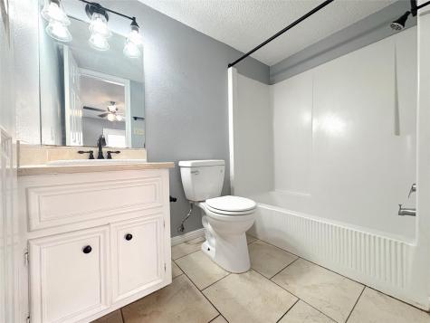 502 W 17th Street Austin TX 78701