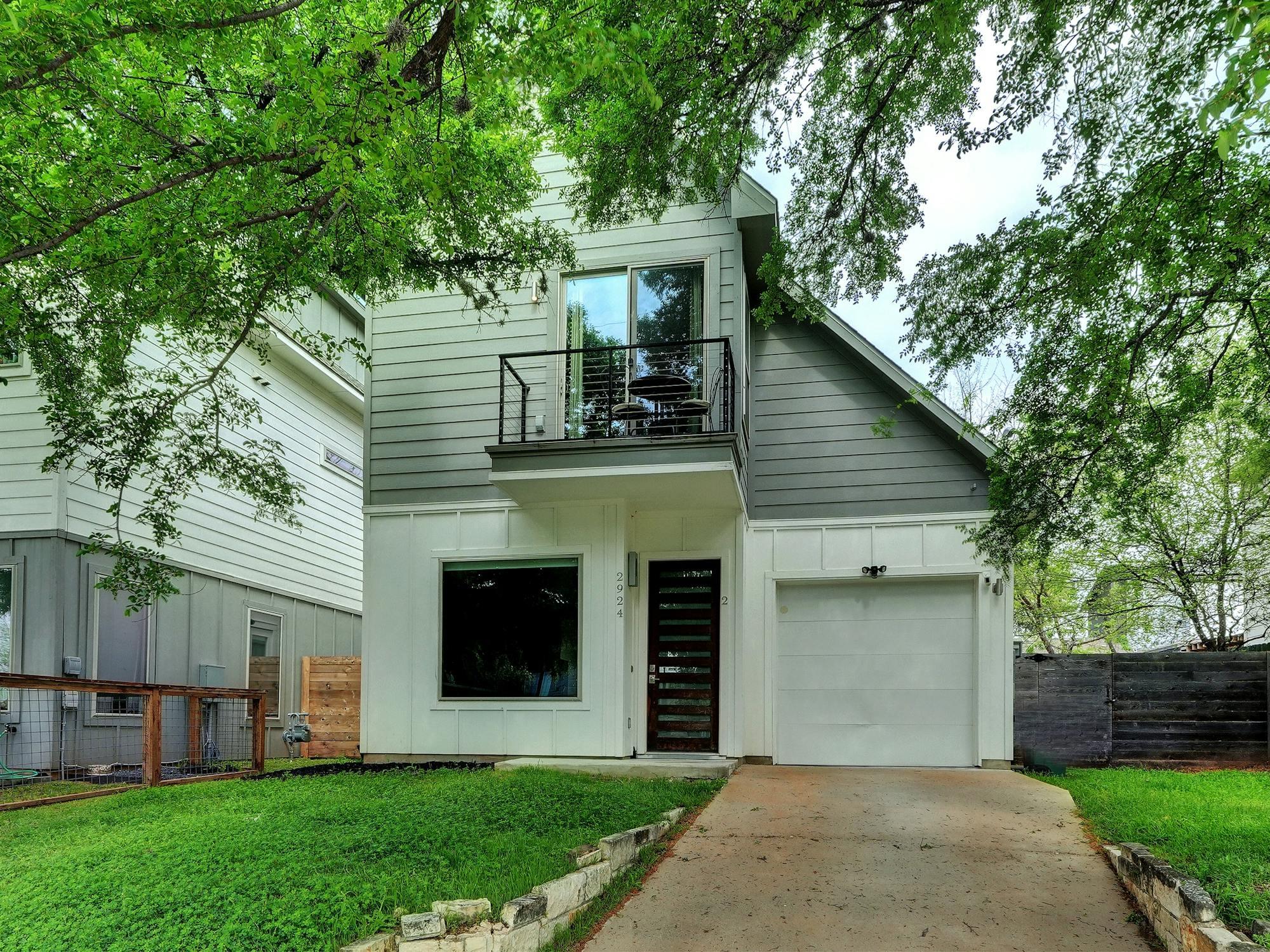 2924 E 14th Street Austin TX 78702