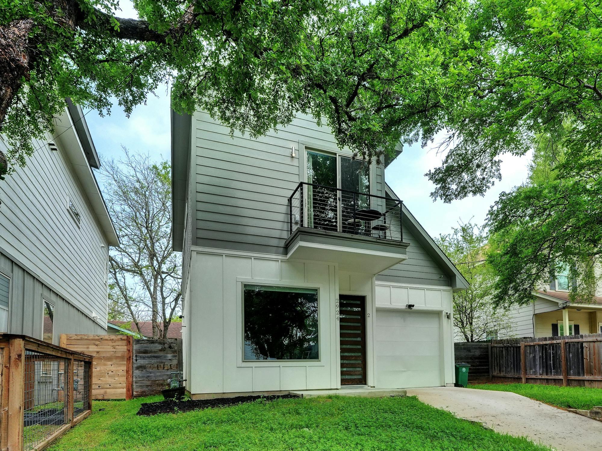 2924 E 14th Street Austin TX 78702