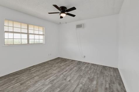 5211 Thunderbird Street Lago Vista TX 78645