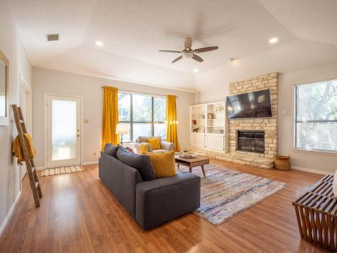 8906 Scotsman Drive Austin TX 78750