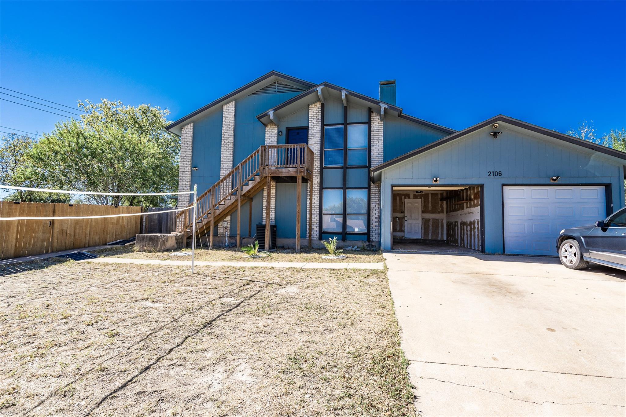 2106 Lamplight Village Circle Austin TX 78727