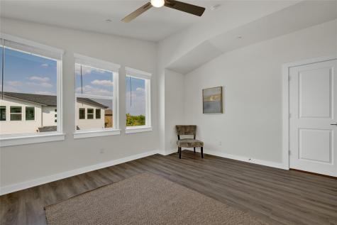104 Creekside Trail Kyle TX 78640