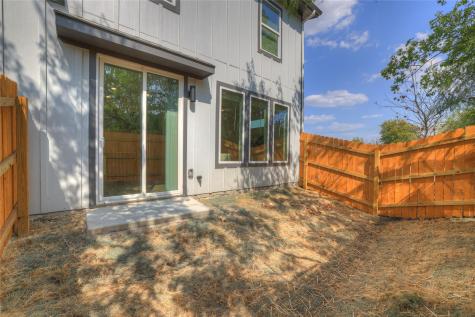 104 Creekside Trail Kyle TX 78640