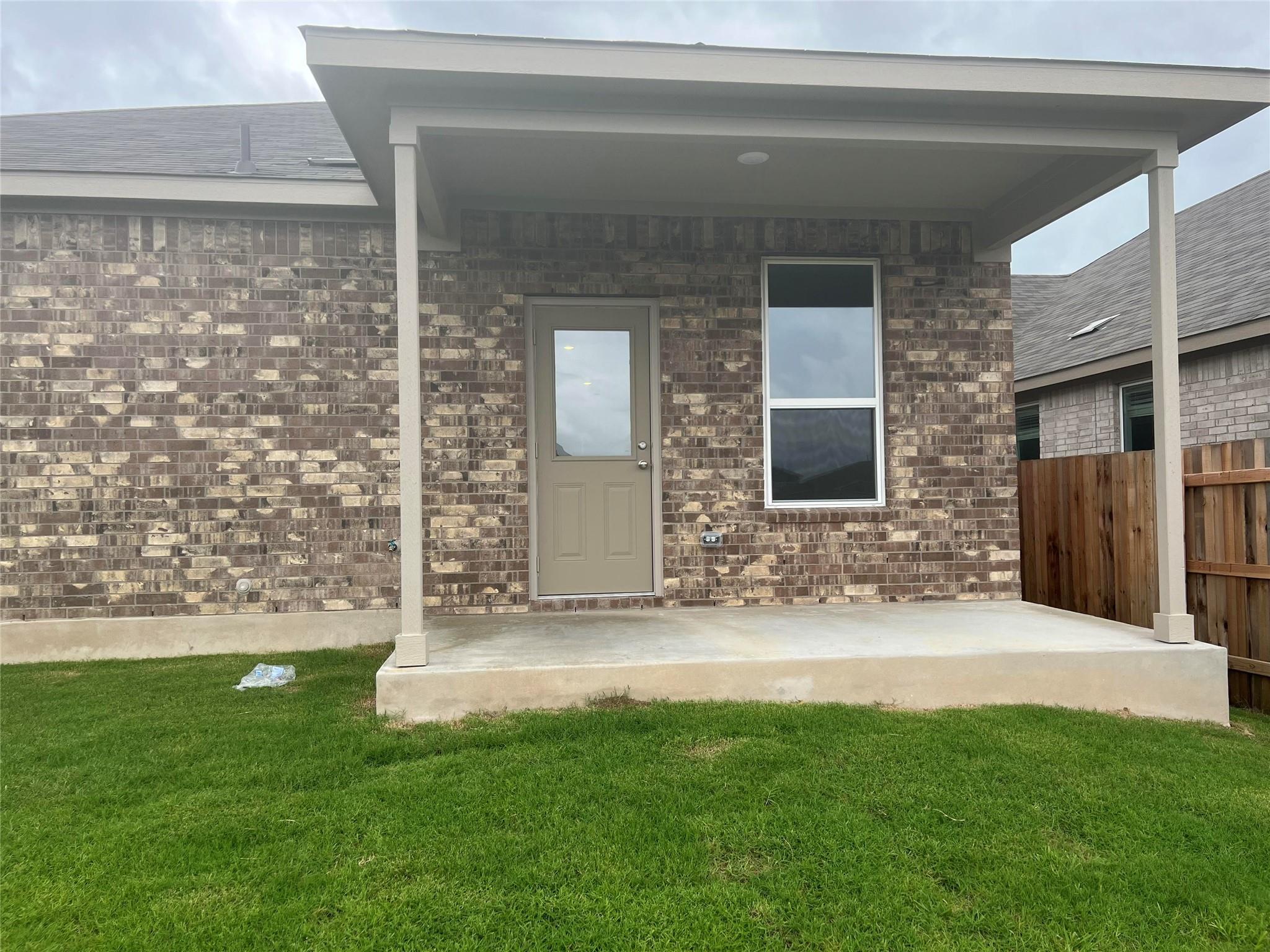 427 Tree Nut Loop Buda TX 78610