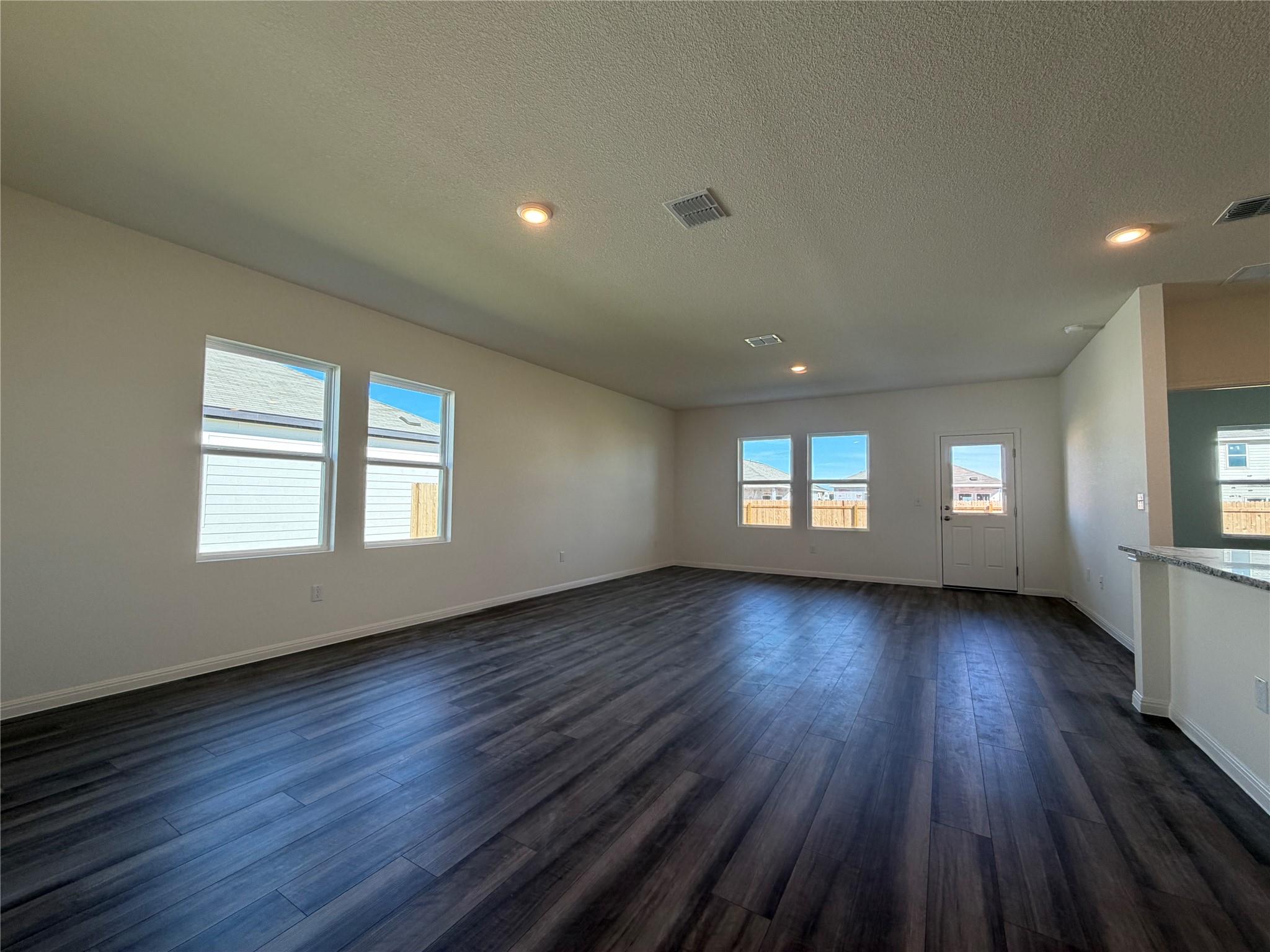 132 Rother Place Taylor TX 76574