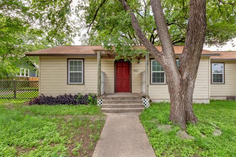 913 E 53rd 1/2 Street Austin TX 78751