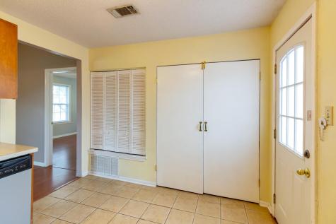 913 E 53rd 1/2 Street Austin TX 78751