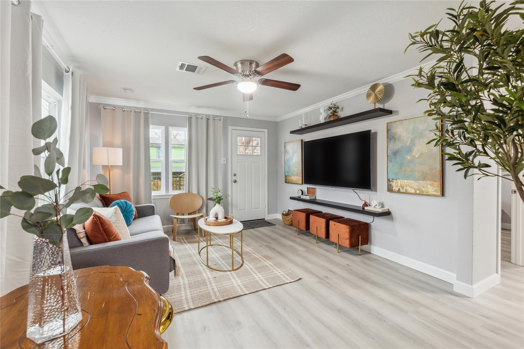2105 E 17th Street Austin TX 78702