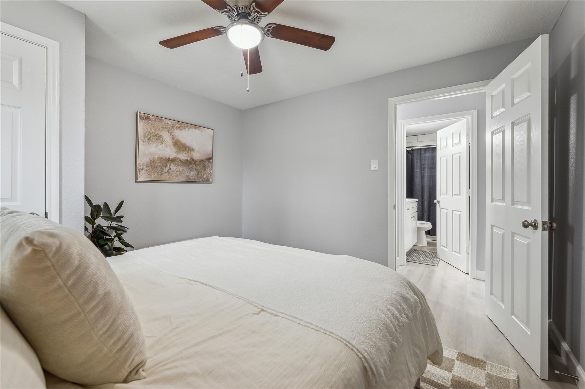 2105 E 17th Street Austin TX 78702