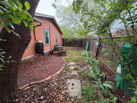 1011 Chesapeake Drive Austin TX 78758